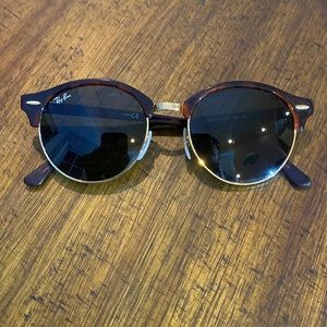 Tortoise Ray-Ban Clubround Sunglasses